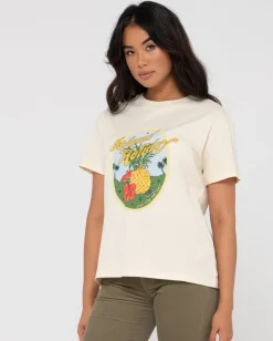 Rusty Island Holiday Relaxed Graphic Tee | Womens Tees & Tanks