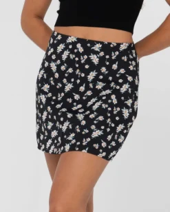 Rusty Marley Floral Printed Mid Rise Skirt | Womens Skirts